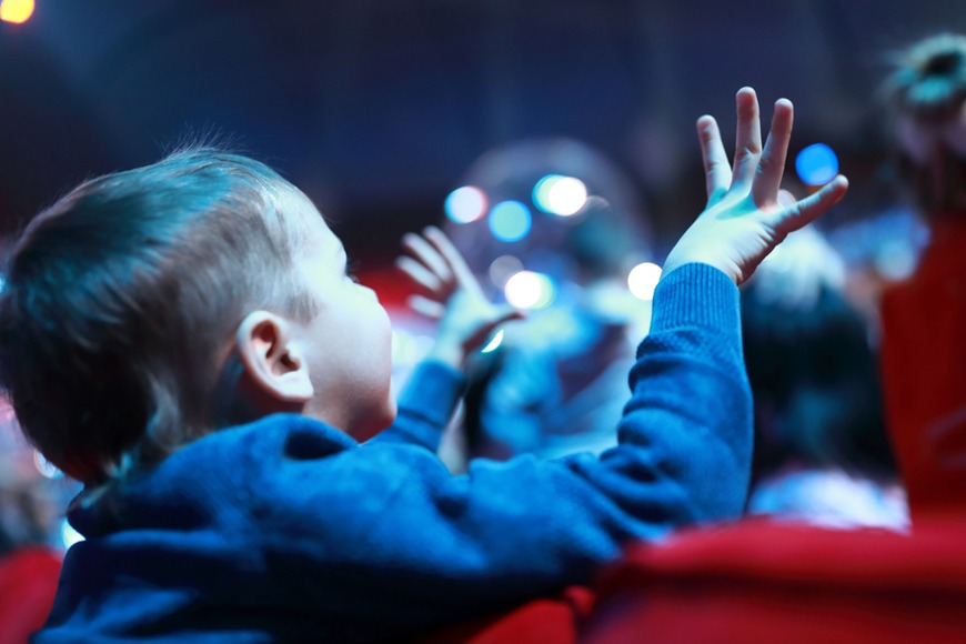8 Tips for Taking Your Kids to the Theatre in the UAE 8 Tips for Taking Your Kids to the Theatre in the UAE